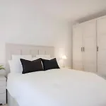 Charming 4 Bed In Centro Historico Apartament *