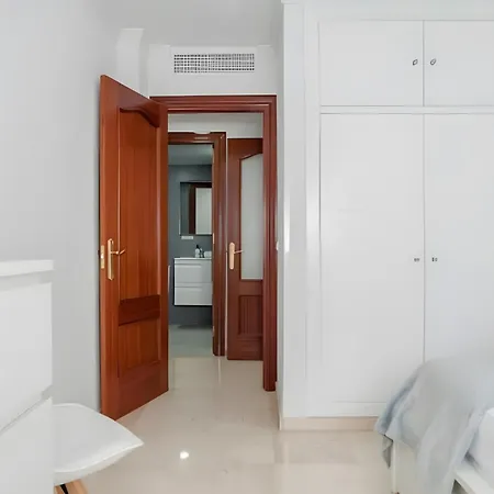 Charming 4 Bed In Centro Historico דירה *