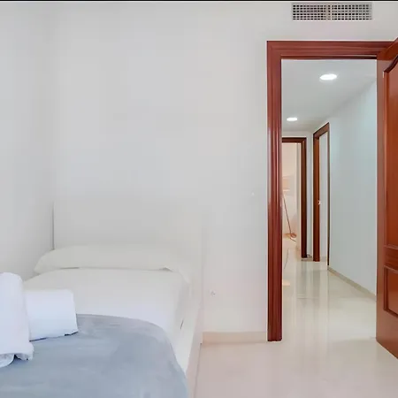 Charming 4 Bed In Centro Historico מאלגה